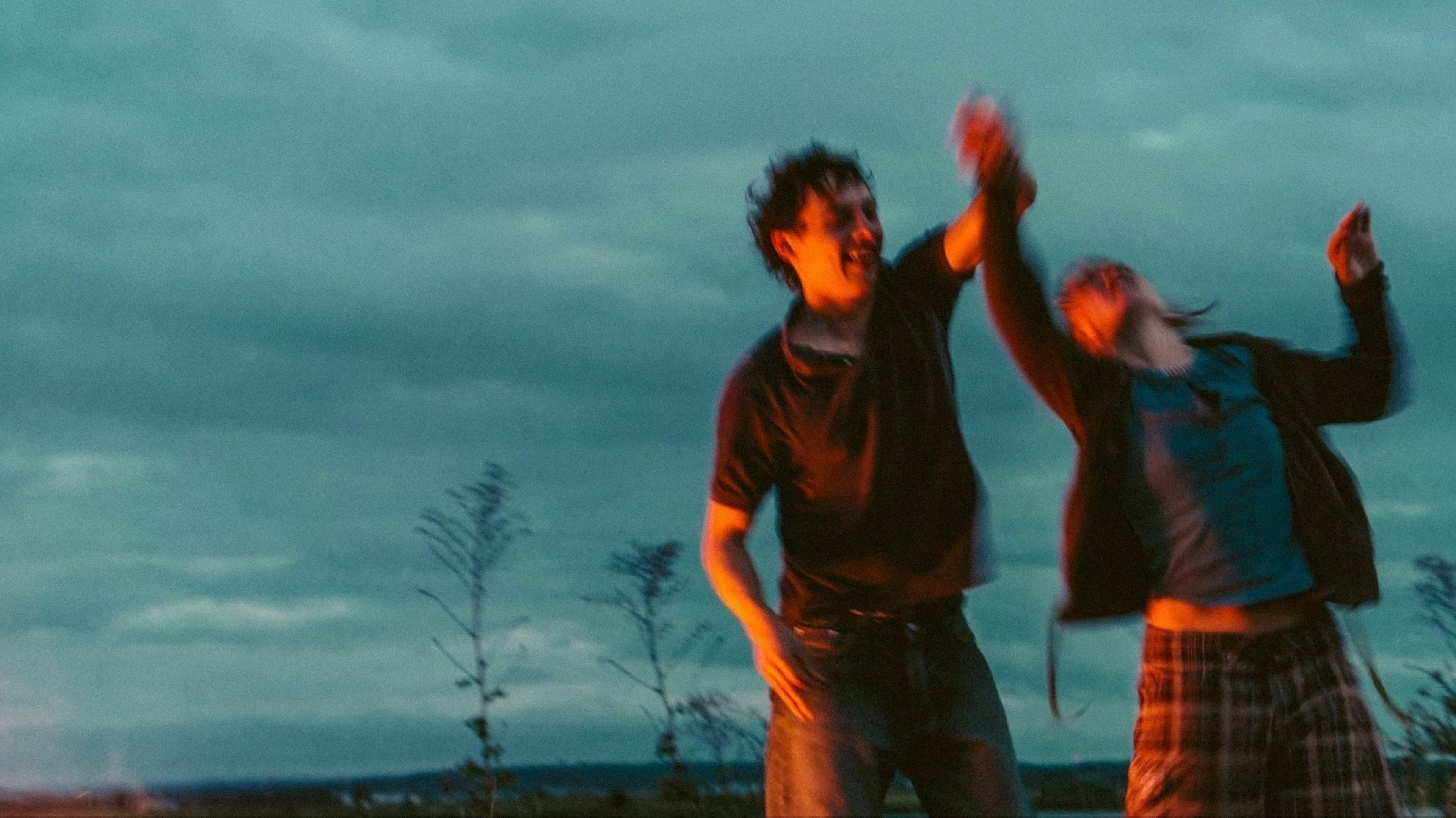 Kẻ Bên Lề Kẻ Bên Lề